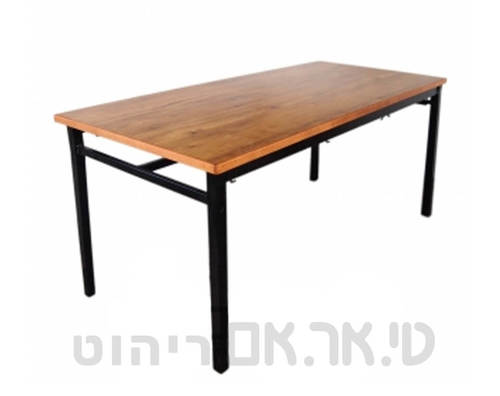שולחן אוכל מוסדי