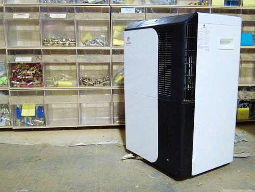 קולט לחות מקצועי 50 ל'/יממה SmartAir
