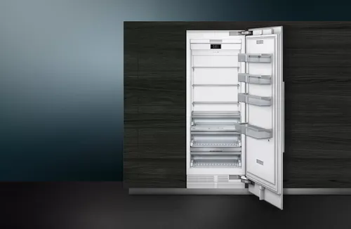 iQ700 מקרר בנוי 212.5 x 75.6 cm flat hinge מבית Siemens