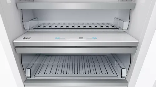 iQ700 מקרר בנוי 212.5 x 75.6 cm flat hinge מבית Siemens
