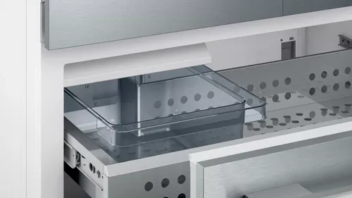 iQ700 מקרר בנוי עם מקפיא תחתון 212.5 x 90.8 cm flat hinge מבית Siemens