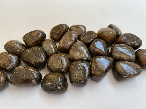 גולדן אמפיבוליט חלוק GOLDEN AMPHIBOLITE