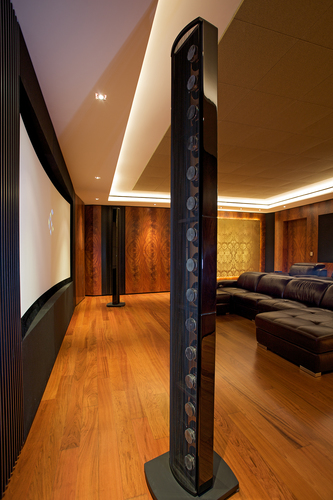 STEINWAY & SONS LS STUDIO