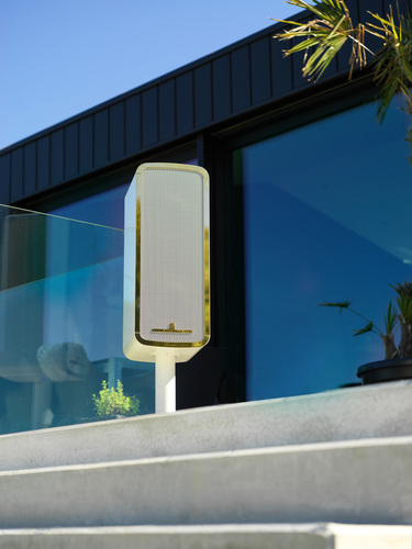 STEINWAY & SONS MARINE SPEAKER