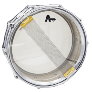 עור לסנר "14 (תחתון) Thin Snare Side מסדרת Resonant מבית ATTACK