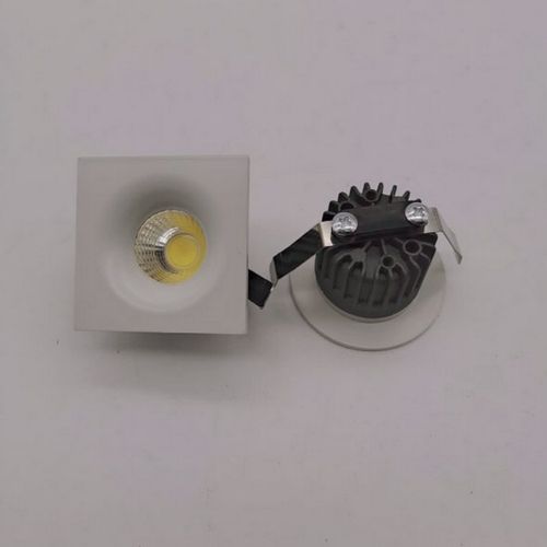 NUT-3W-WH-SQ