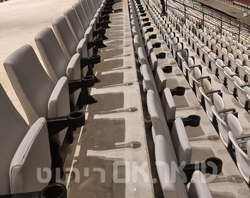 כסא טריבונה אלגנטי