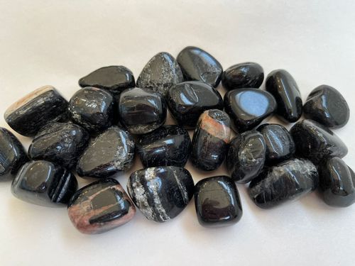 טורמלין שחורה חלוק BLACK TOURMALINE