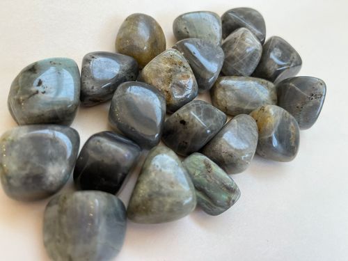 לברדורייט חלוק LABRADORITE