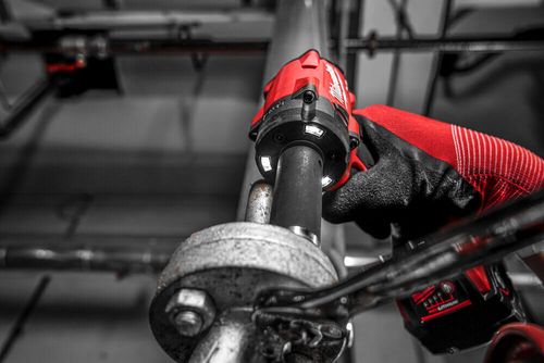 מפתח רטיטה אימפקט קומפקטי339 ניוטון 18V  ערכה עם 2 סוללות 5AH, מטען משולב ומזוודה.