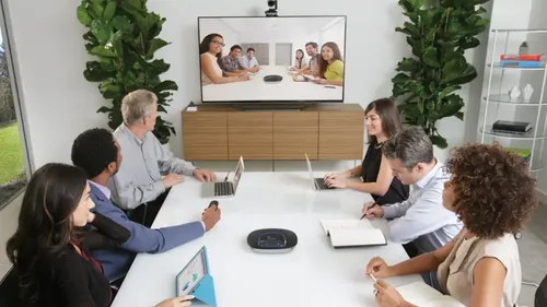 מצלמת רשת Logitech Group Video Conferencing לוגיטק מערכת לשיחות ועידה לוגיטק GROUP 96000-105-70