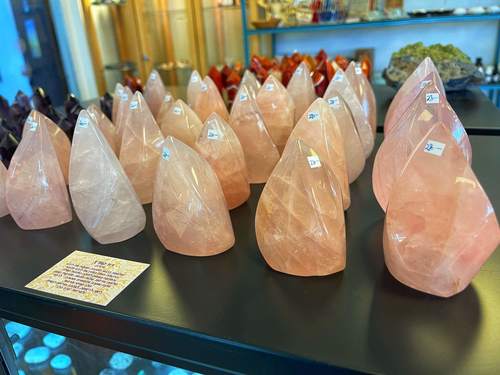 רוז קוורץ להבות ROSE QUARTZ FLAMES