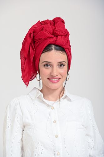 מטפחת צעיף פליסה של סהר שטרית עם מרקם מקופל לכיסוי ראש ולשכבה על הכתפיים