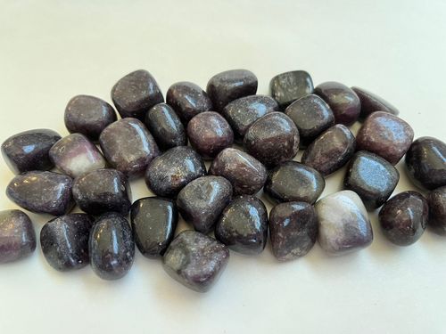 לפידולייט חלוק LEPIDOLITE