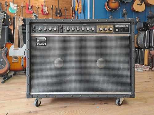 Roland JC-120