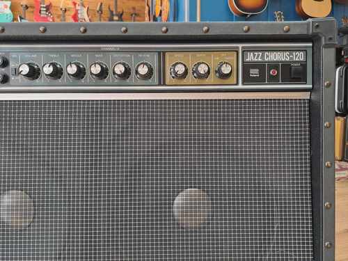Roland JC-120