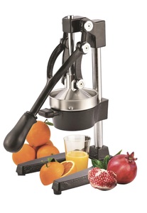 מסחטת מיץ מקצועית BENATON בנטון שחור בשילוב נירוסטה BT1165 ד.ש.ש אלקטרוניקה