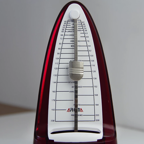 מטרונום מכני AM-706 מבית AROMA
