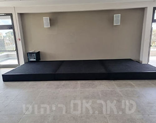 במת עץ עם חיפוי