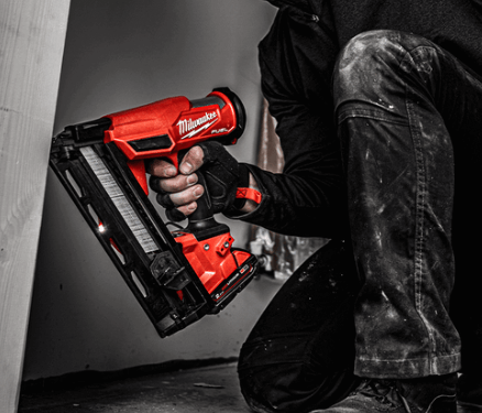אקדח סיכות נטען דגם M18FN16GA מילווקי 