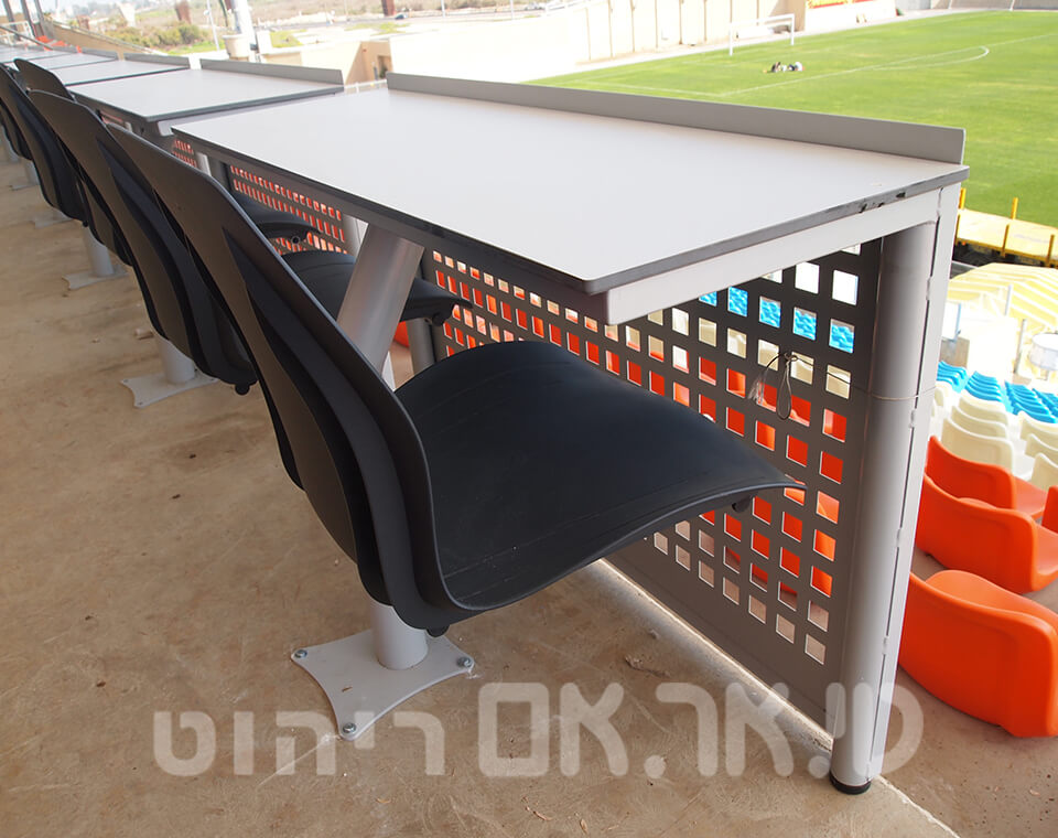 שולחן עיתונאים דגם רחף