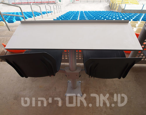 שולחן עיתונאים  טדי