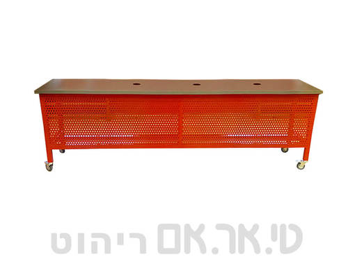 שופטים מסתור מחורר