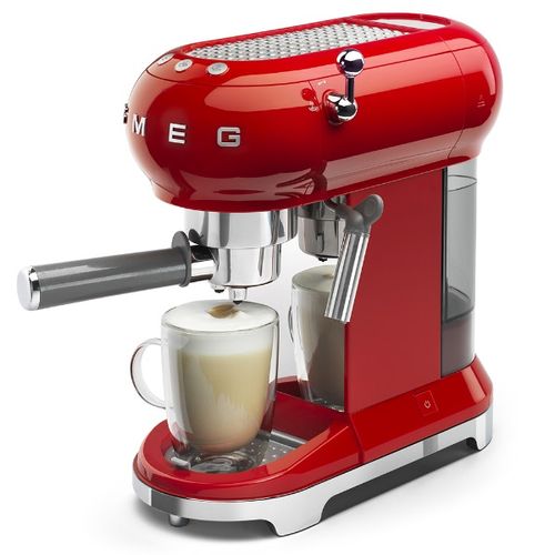מכונת קפה מבית SMEG סמג דגם ECF01
