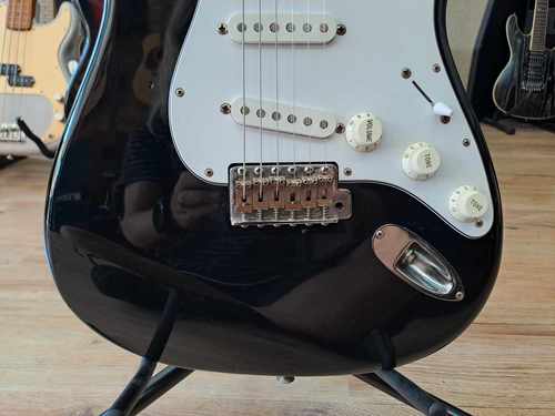 גיטרה חשמלית Fender Stratocaster Japan SSS 2004/5