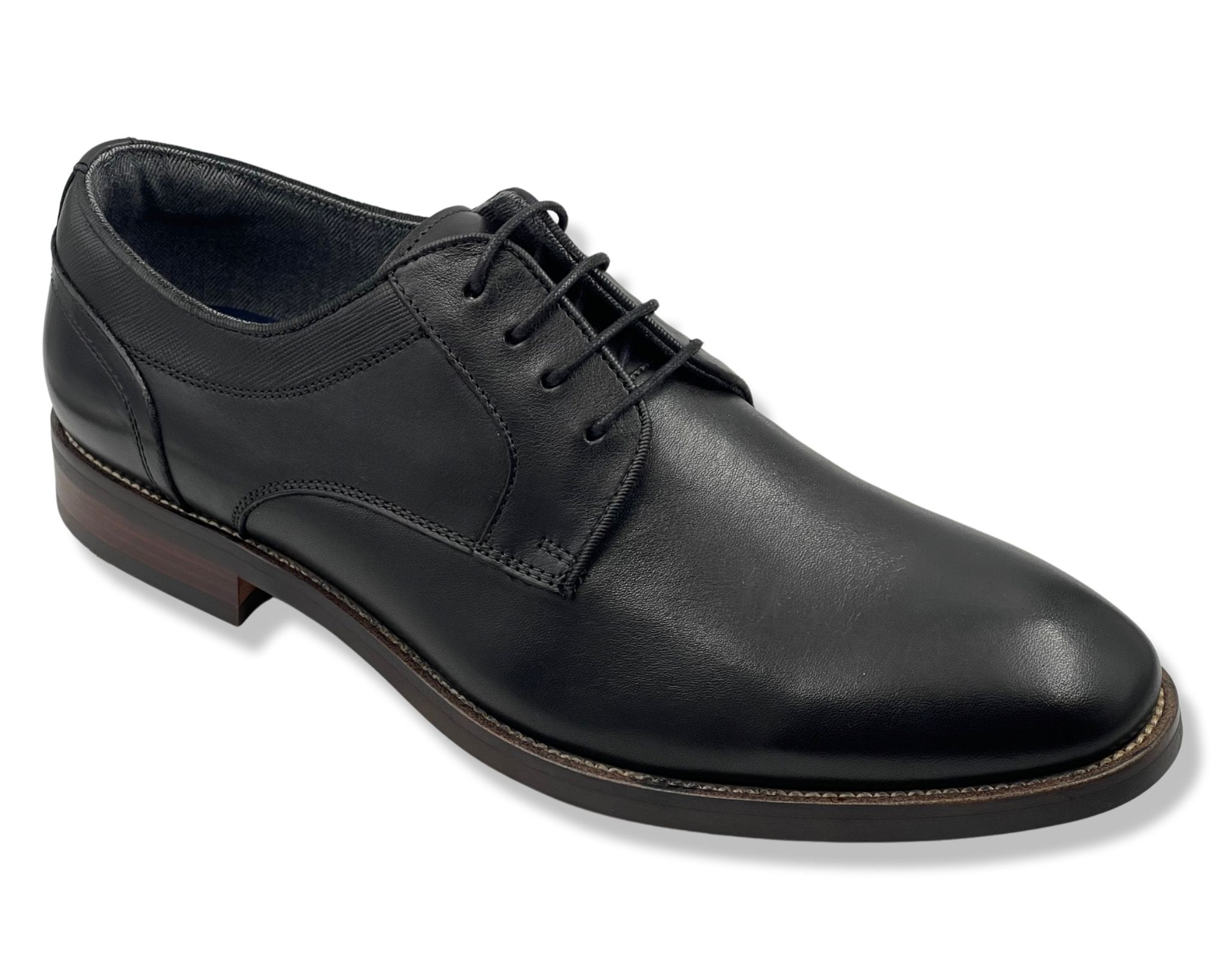 נעלי עור אלגנטיות לגבר Hush Puppies בצבע שחור סוליה חום כהה