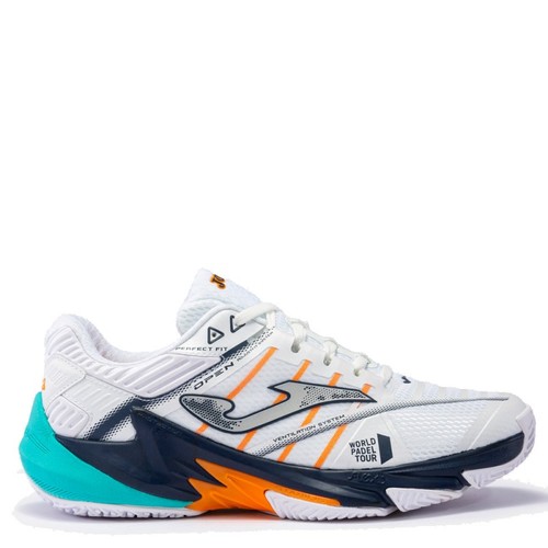 נעלי טניס של חברת JOMA