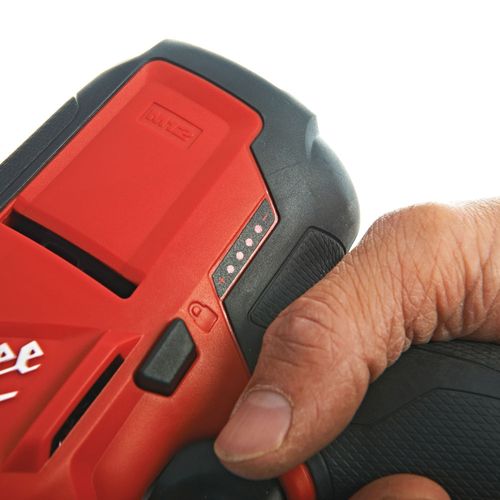 מסור חרב קומפקטי 12V FUEL
 ערכת 2 סוללות 4 אמפר