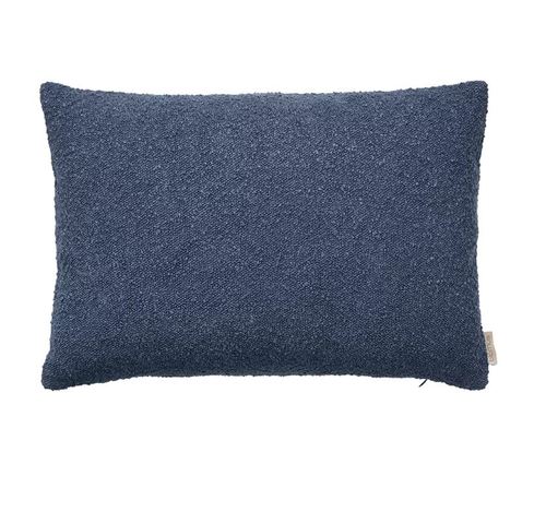 כרית מילוי נוצות 40X60 כחולה BOUCLE Cushion Midnight Blue