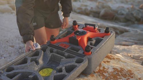 רחפן לדיג וצילום מקצועי SWELLPRO Splash Drone SD4 אטום למים 100%