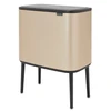 פח אשפה למטבח BO טאץ 36 ליטר, זהב מטאלי / שמפניה Brabantia
