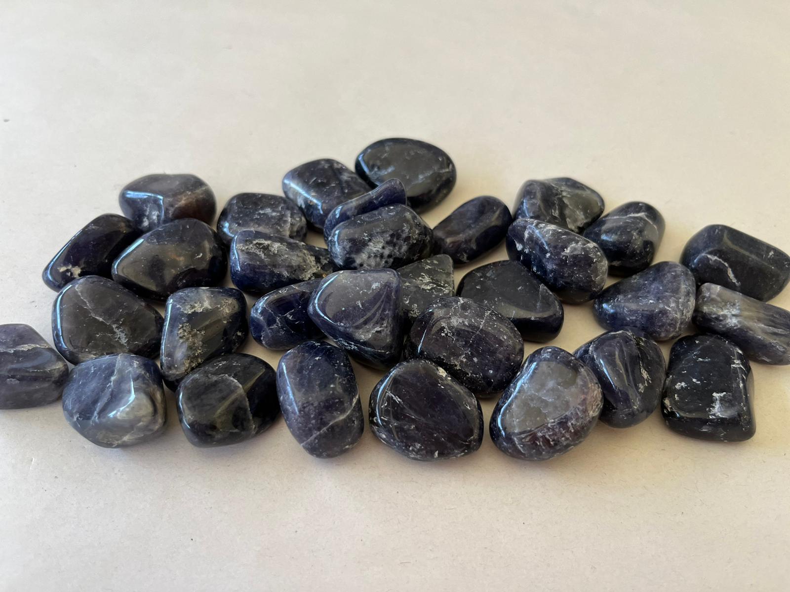 איולייט כחולה חלוק IOLITE
