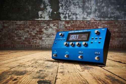 זוית נוספת Boss GM-800