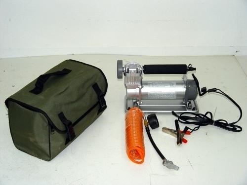 מדחס אויר לרכב 12V כולל תיק נשיאה - חיבור למצבר