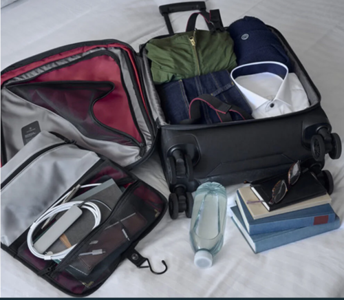 מזוודה Victorinox - Black-  Crosslight Global Softside Carry On