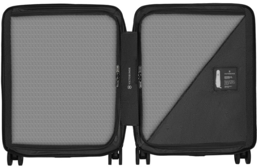  מזוודה Victorinox - Black - Airox, Global Hardside Carry on