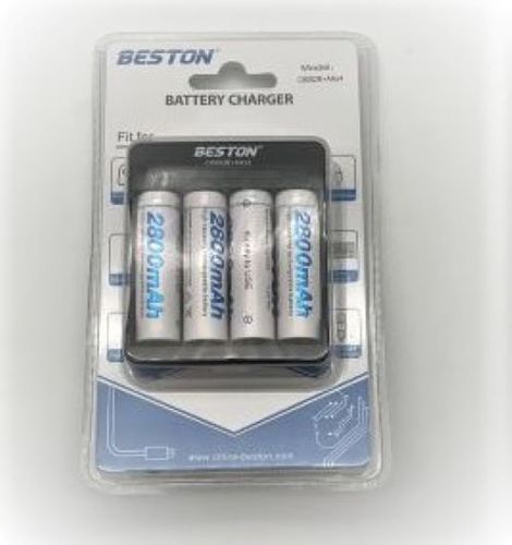 מטען סוללות + ארבע סוללות נטענות AA בהספק 2800mAh.