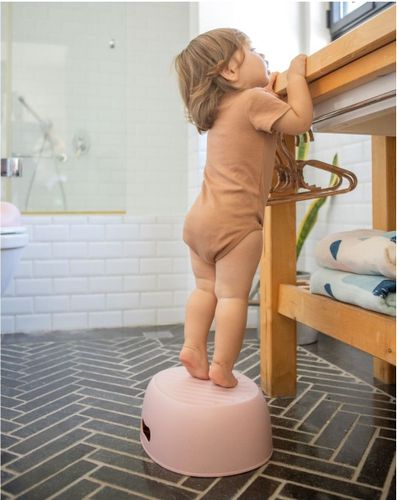 סיר גמילה 3 ב 1 הופך לישבנון ומדרגון בעל מגן מונע התזה - בז'