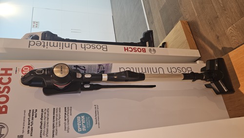 ‏שואב אבק אלחוטי נטען BCS711A תוצרת גרמניה