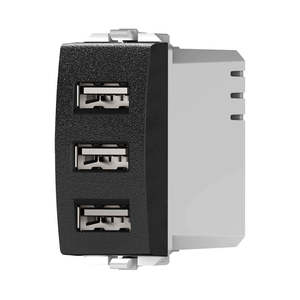 שקע מטען USB טריפל ניסקו סוויץ שחור מט 3.1A 3*USB 