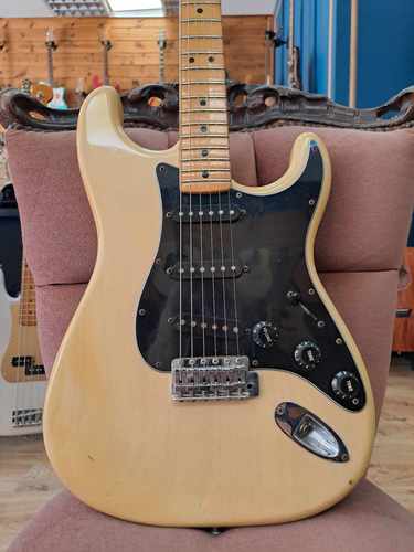 גיטרה חשמלית Fender Stratocaster ORIGINAL 1976
