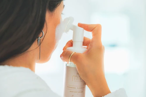 סבון מוס לניקוי פנים 180ml - Mia Cultivation Facial Cleanser  