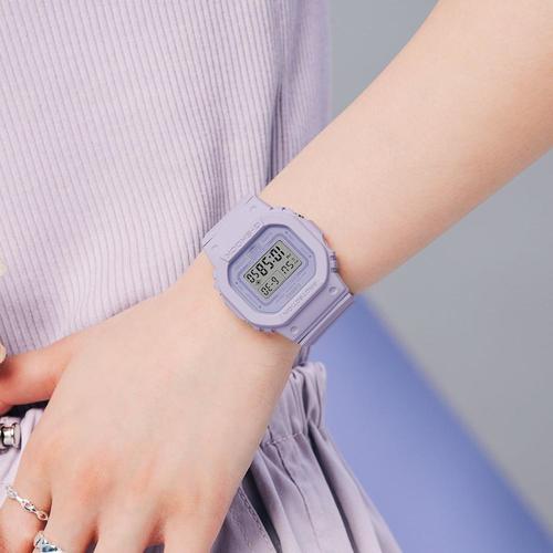 ג’י-שוק יוניסקס עוצמתי עמיד בזעזועים בעיצוב מינימליסטי GMD-S5600BA-6D