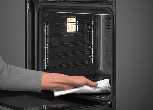 תנור בנוי פירוליטי SFP6101TVN1 Smeg זכוכית שחורה