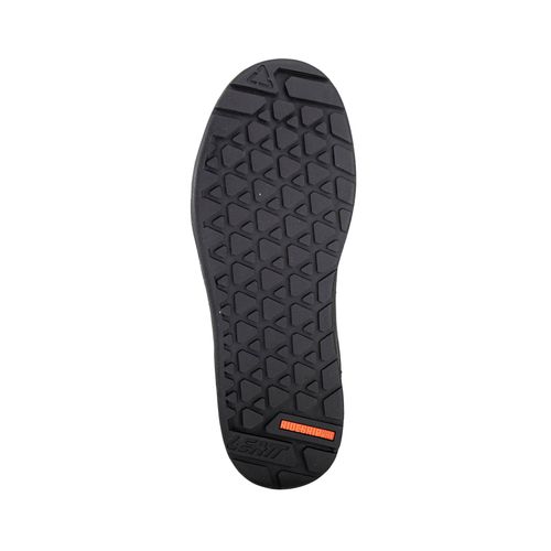 נעלי רכיבה צבע שחור LEATT MTB 2.0 V23