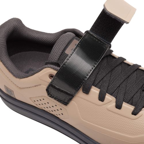 נעלי רכיבה פוקס לקליטים חום - FOX UNION CLIPLESS SHOE V23